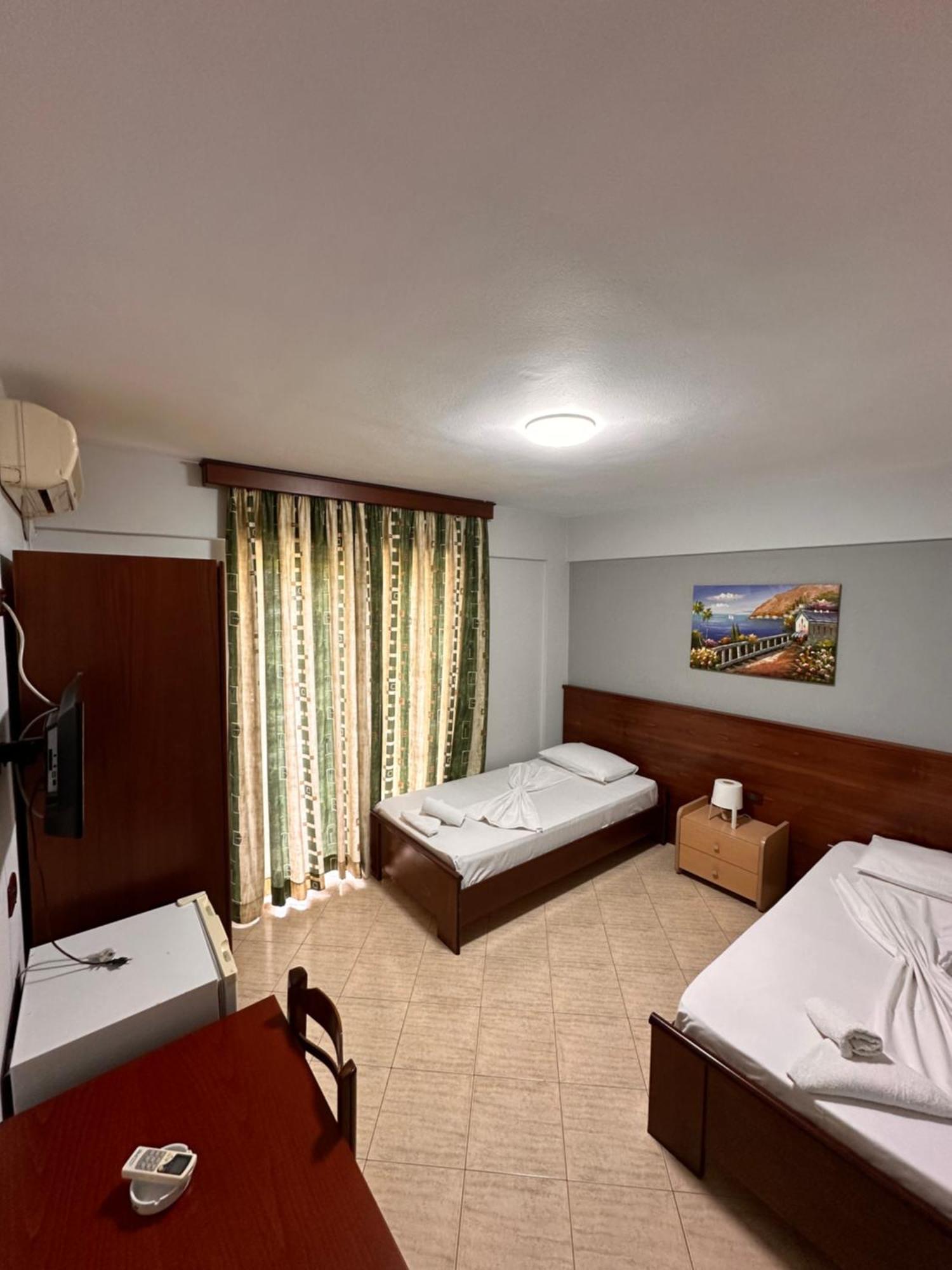 Hotel Venera Sarandë Exteriör bild